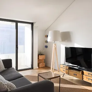 Joivy Bairro Alto 2-br With Large Terrace Apartment